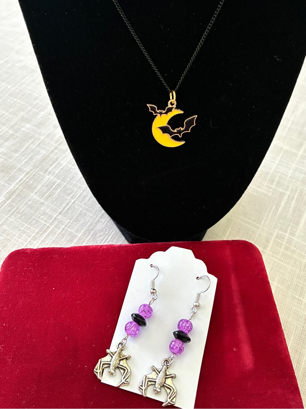 Halloween Bats Moon Pendant Necklace and Bat 🦇 Earrings NEW